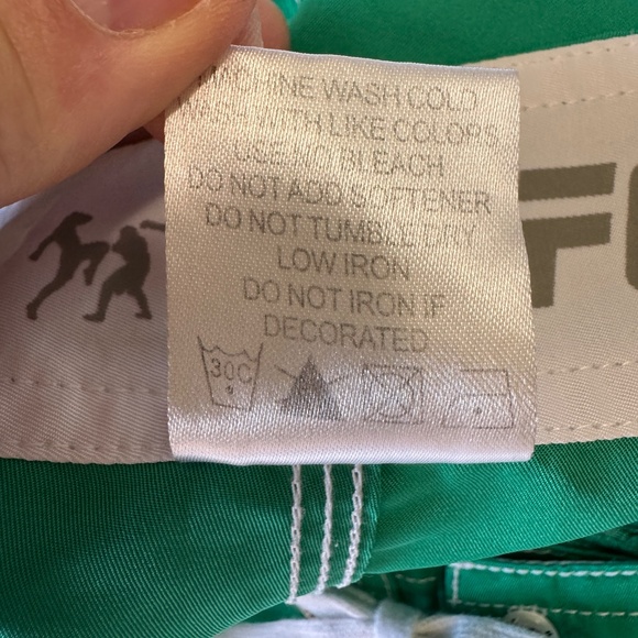 UFC‎ Mens Board Shorts Green White Size 36 Swim Surf Beach Vacation Streetwear - Picture 10 of 16